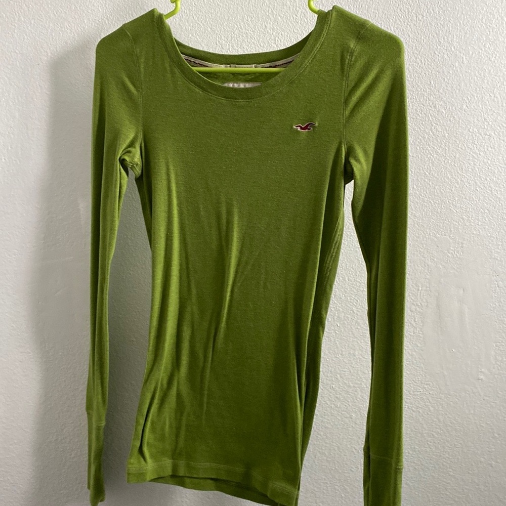 green hollister long sleeve